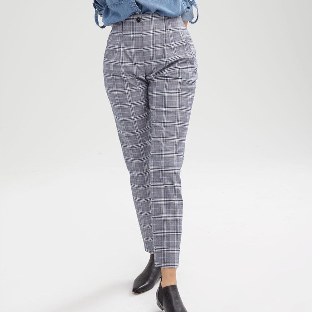 Flattering high waisted pants